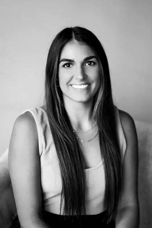 sav-b-W KAT COCHRANE